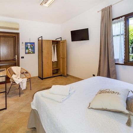 Villa La Maison D'Anna Maria - Lt - Pms Casevacanze Олбия Екстериор снимка