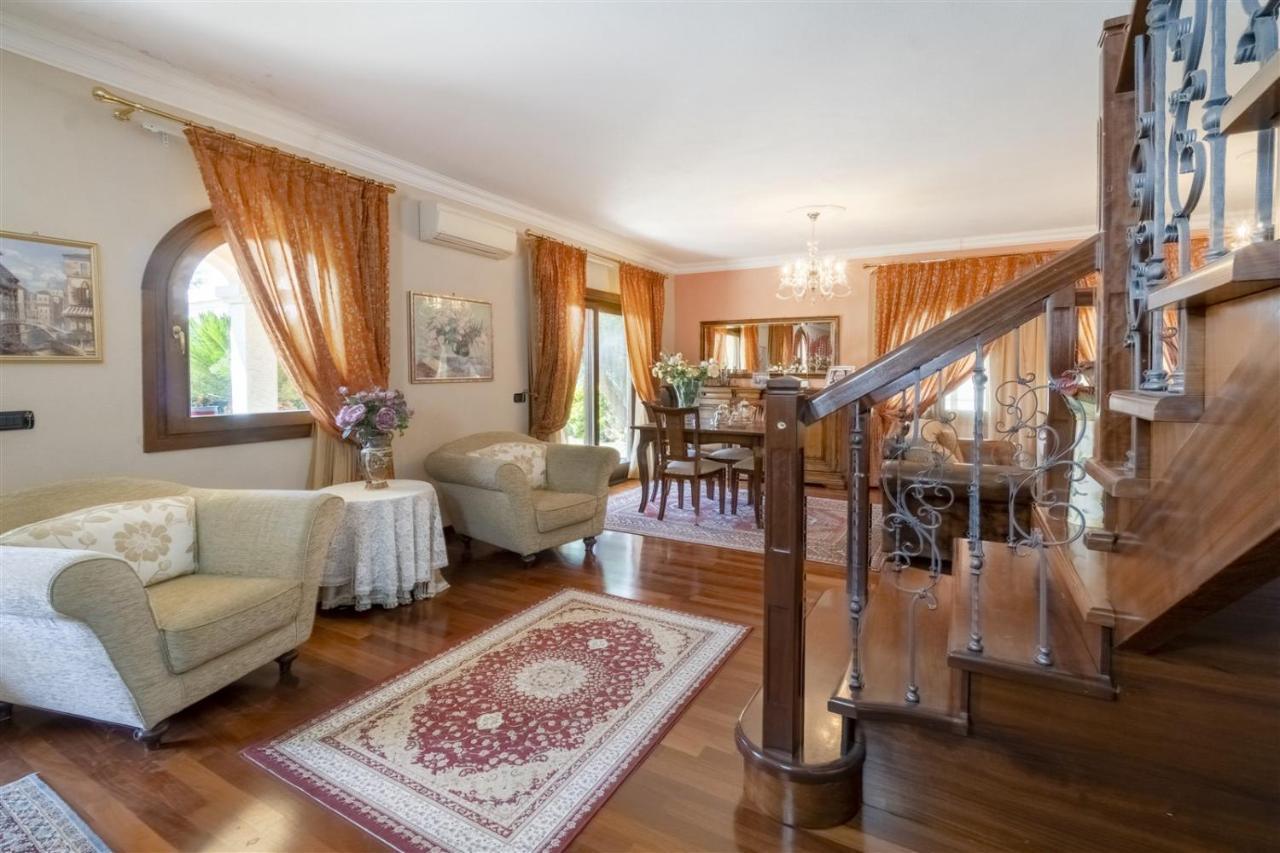 Villa La Maison D'Anna Maria - Lt - Pms Casevacanze Олбия Екстериор снимка
