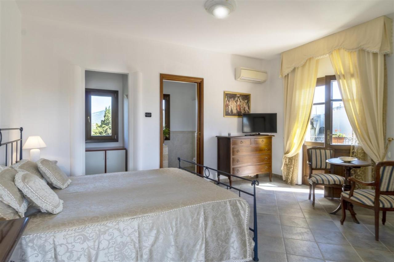 Villa La Maison D'Anna Maria - Lt - Pms Casevacanze Олбия Екстериор снимка